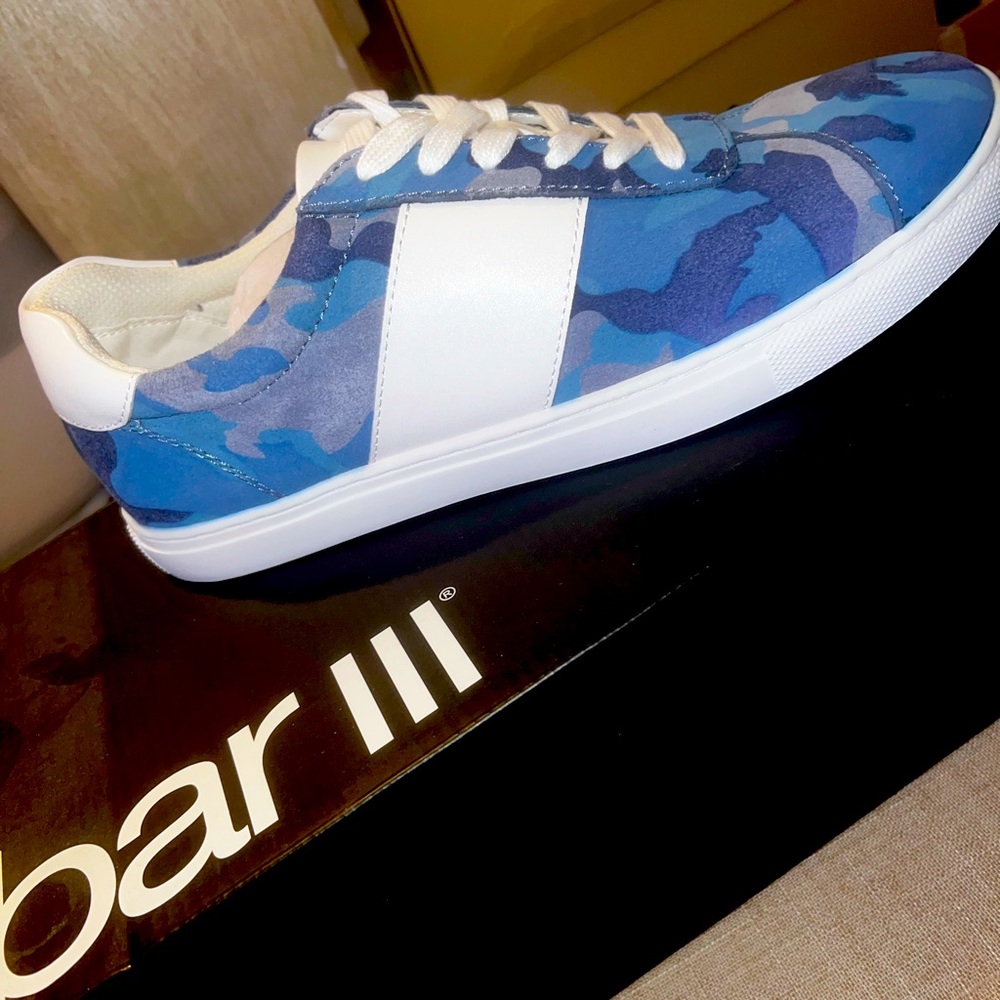 BRAND NEW! Never been worn, comfy Bar III sneakers. Size 7.5